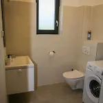 דירה Akz
